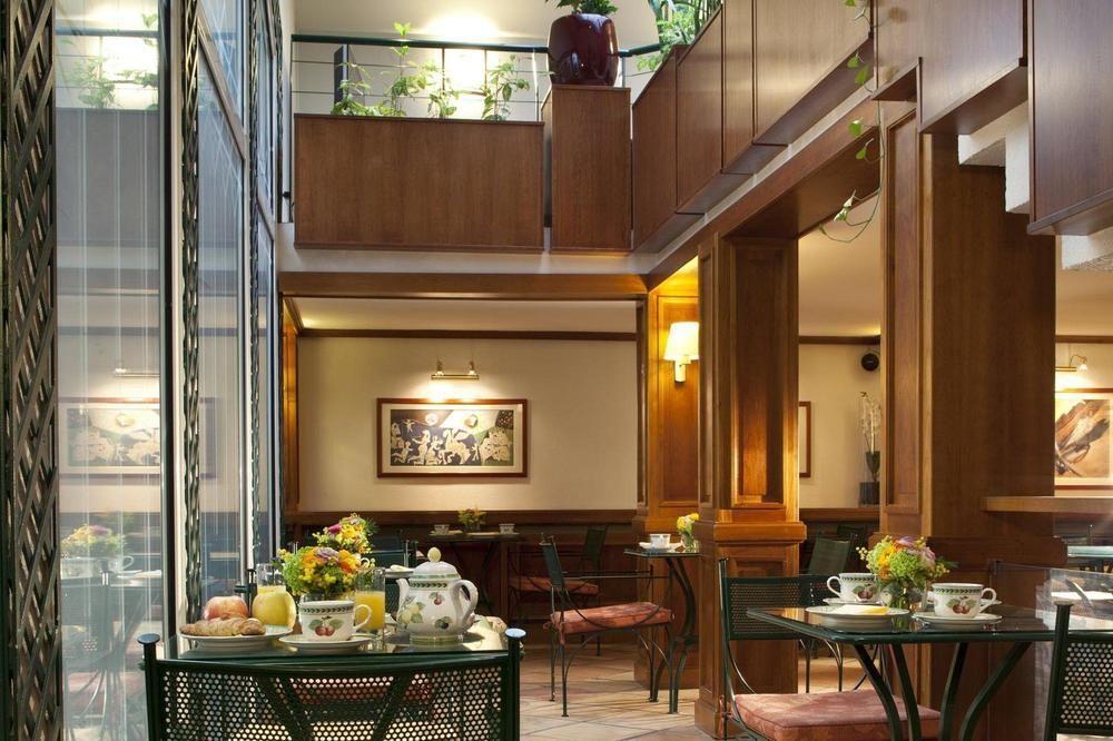 Apollinaire Hotel Parijs