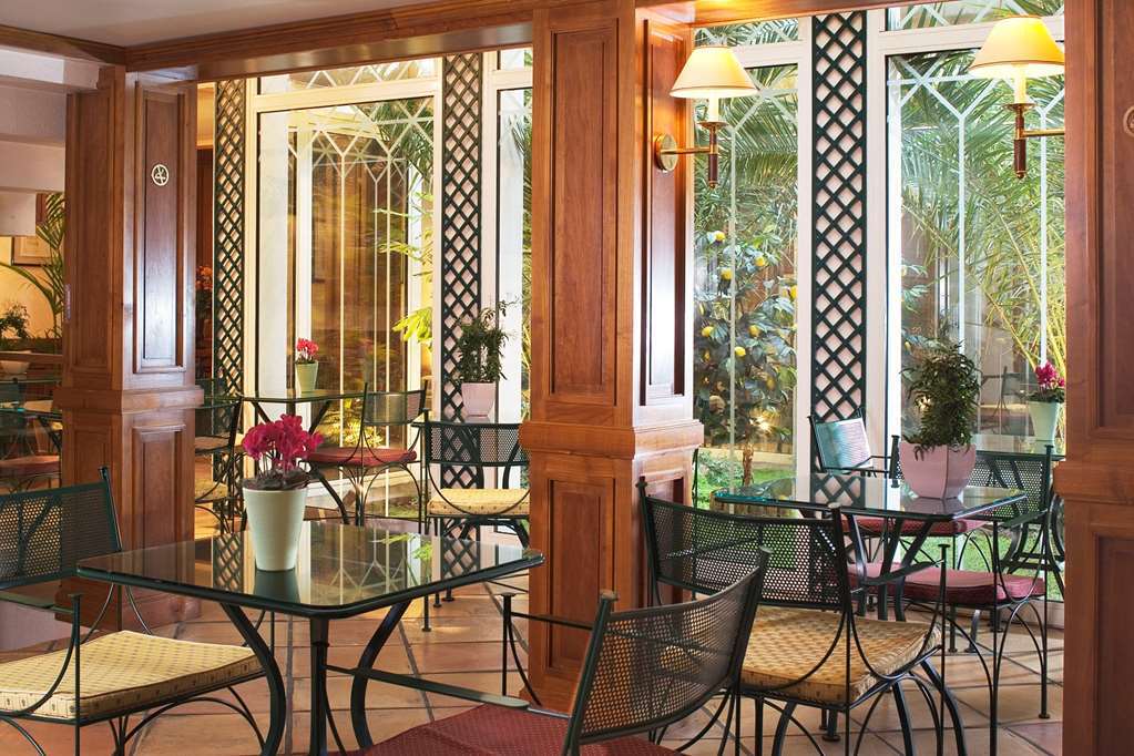 Apollinaire Hotel Parijs